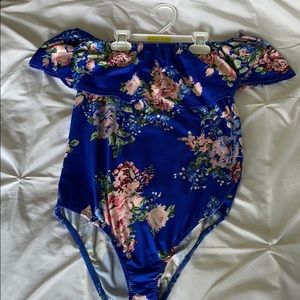 bodysuit / blue top